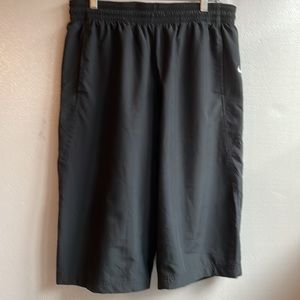 Nike dry fit mesh lined elastic drawstring waist 2 pocket wide leg capris XL
